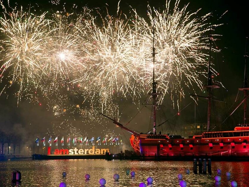 Feuerwerk I Amsterdam, Handelsschiff Amsterdam, Silvester