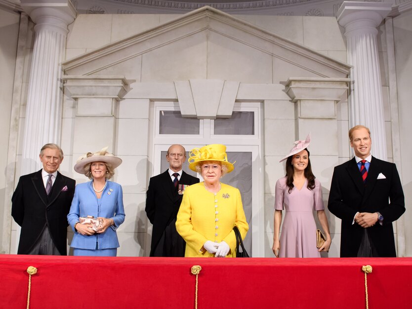 Städtereise London, Ausflug Madame Tussauds Wachsfigurenkabinett, britische Königsfamilie auf Balkon